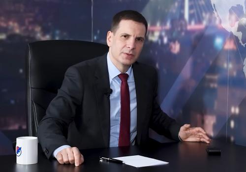 Српски народ је већински опредељен за десницу